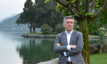 Corner impugna la racchetta e va alla scoperta del tennis ticinese